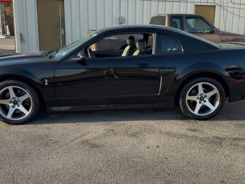 Used 2003 Ford Mustang Cobra image 3