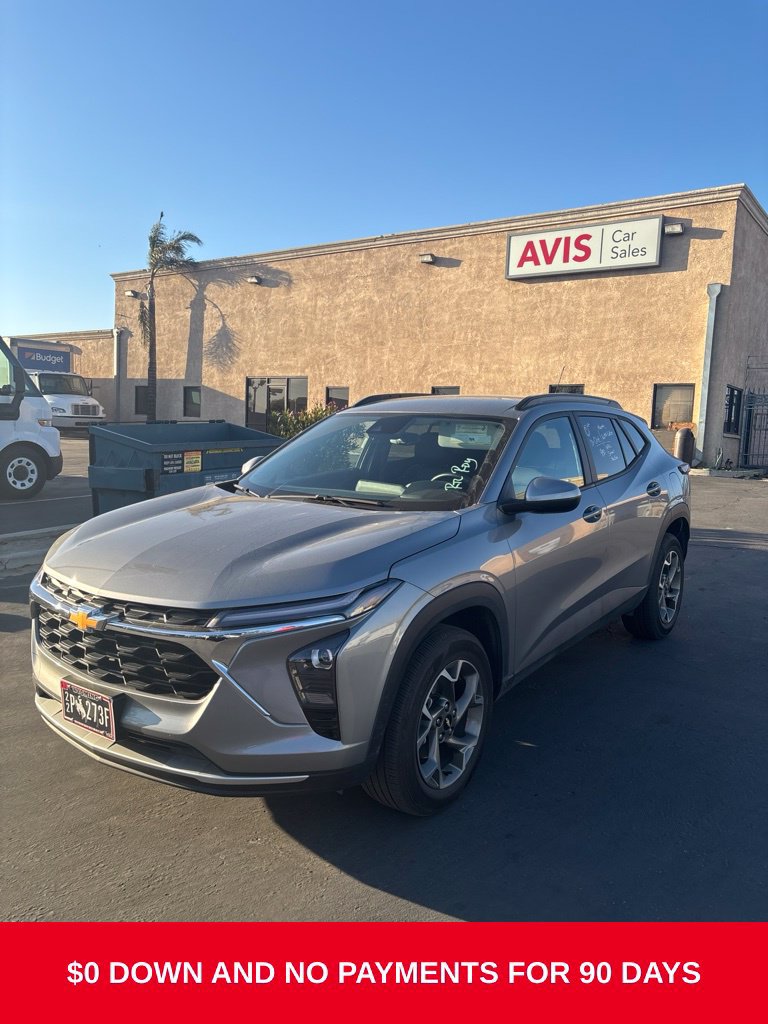 Used 2025 Chevrolet Trax LT w/ LT Convenience Package FWD image 1
