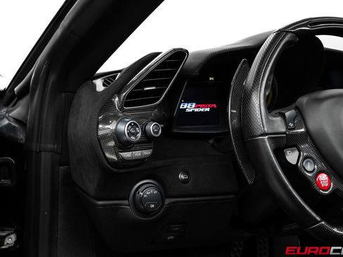 Used 2020 Ferrari 488 Pista Spider RWD image 39