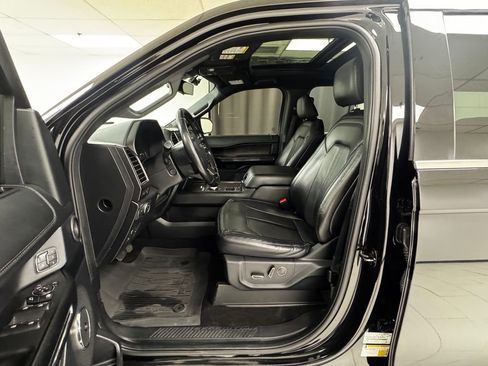 Used 2021 Ford Expedition Max Limited image 10