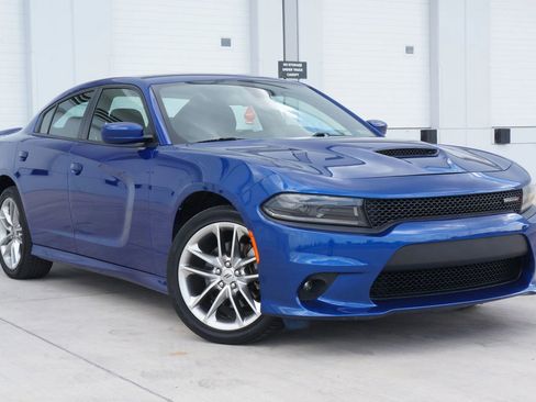 Used 2022 Dodge Charger GT image 2