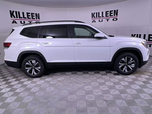 New 2026 Volkswagen Atlas SE image 8