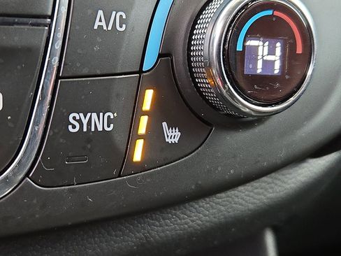 Certified 2021 Chevrolet Traverse RS image 19