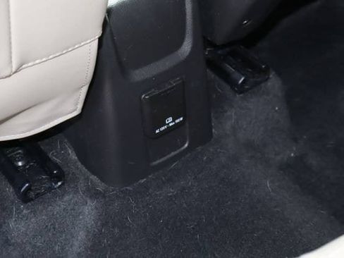 Used 2019 Buick Encore Essence w/ Experience Buick Package AWD/4WD image 19