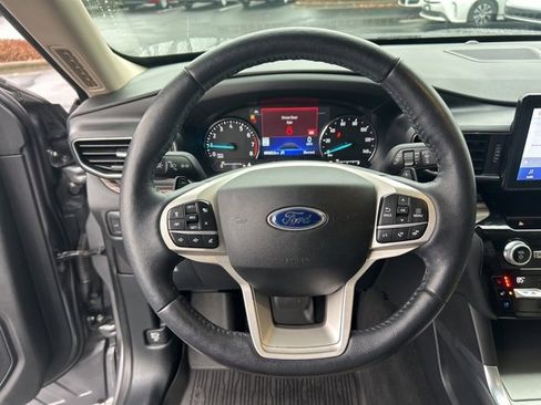 Used 2021 Ford Explorer Limited w/ Equipment Group 301A image 20