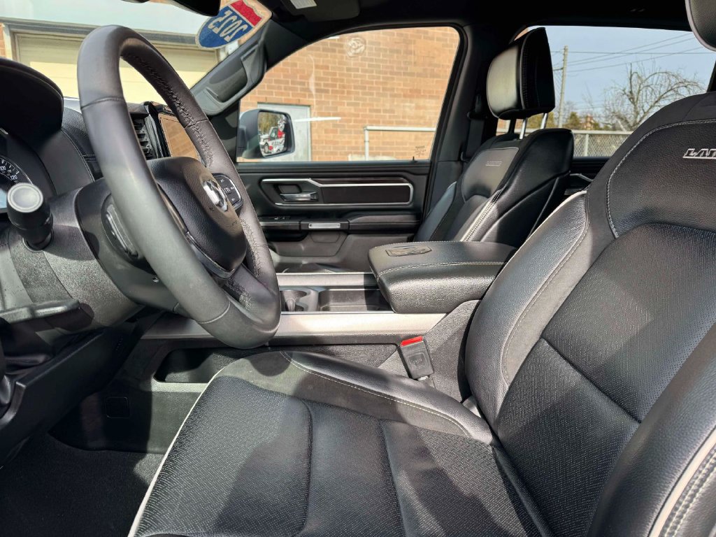 Used 2025 RAM 1500 Laramie AWD/4WD image 16