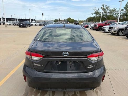 Used 2023 Toyota Corolla LE w/ LE Convenience Package FWD image 6