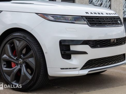 Used 2024 Land Rover Range Rover Sport Dynamic SE image 2