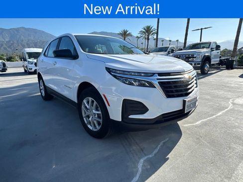 Used 2024 Chevrolet Equinox LS w/ Driver Confidence II Package FWD image 1