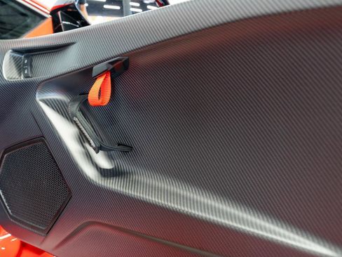 Used 2023 Lamborghini Huracan STO image 12