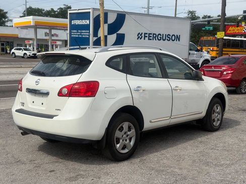 Used 2015 Nissan Rogue S w/ Convenience Package AWD/4WD image 5
