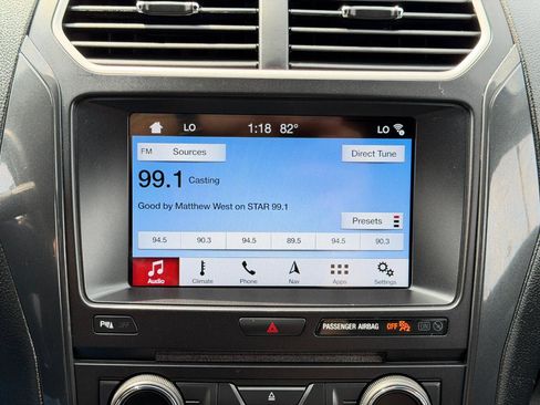 Used 2018 Ford Explorer XLT w/ Equipment Group 202A image 61