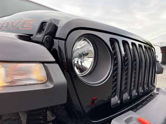Used 2022 Jeep Gladiator Mojave w/ Trailer Tow Package AWD/4WD image 9