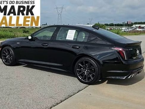 Used 2025 Cadillac CT5 V RWD image 6