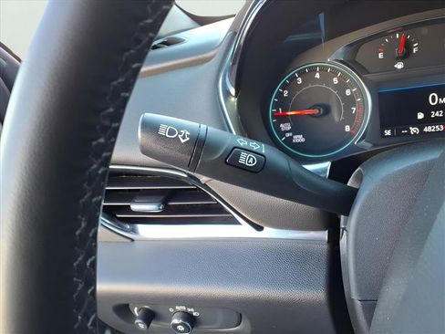 Certified 2023 Chevrolet Traverse LT image 20