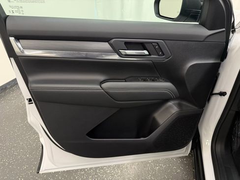 Used 2026 GMC Terrain Elevation FWD image 9