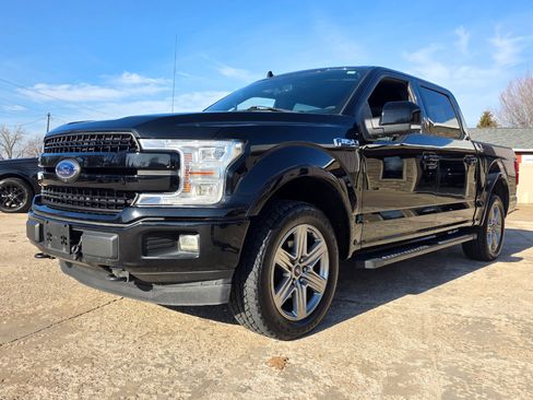 Used 2018 Ford F150 Lariat w/ Equipment Group 502A Luxury image 2