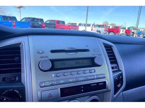 Used 2006 Toyota Tacoma 4x4 Access Cab V6 image 23