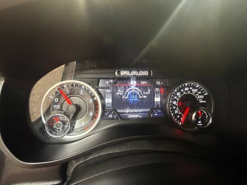 Used 2022 RAM 2500 Laramie AWD/4WD image 25