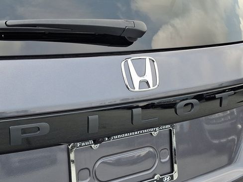 Used 2025 Honda Pilot EX-L image 29