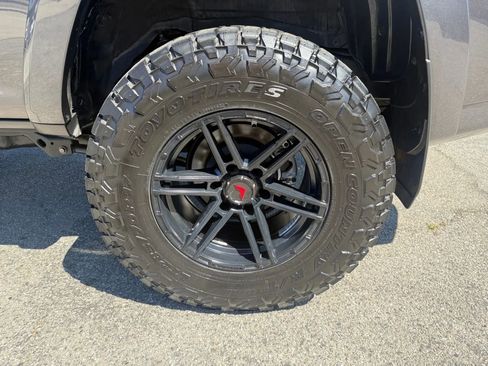 Used 2020 Toyota 4Runner SR5 image 35