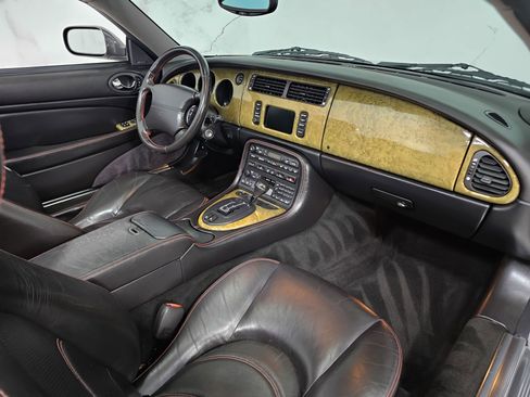 Used 2001 Jaguar XK8 Convertible RWD image 18