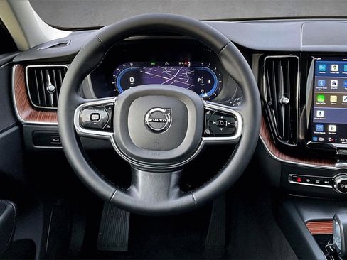 Certified 2023 Volvo XC60 B5 Plus w/ Protection Package Premier image 8