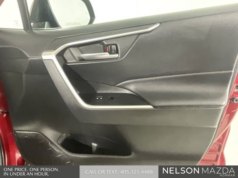 Used 2021 Toyota RAV4 XLE image 16