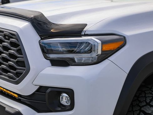Used 2023 Toyota Tacoma TRD Off-Road AWD/4WD image 8
