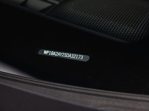 Certified 2025 Porsche Cayenne Coupe AWD/4WD image 50