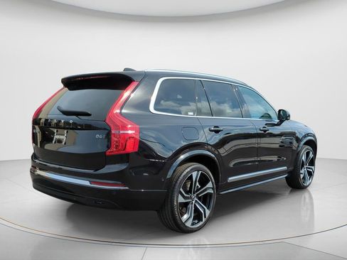 Used 2024 Volvo XC90 B6 Ultimate w/ Protection Package Premier image 5