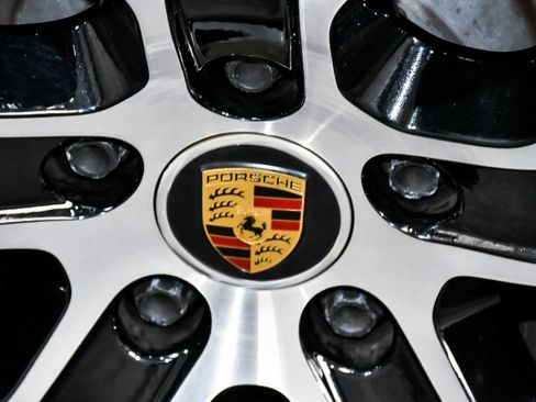 Used 2022 Porsche Taycan image 75