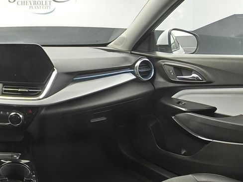 Certified 2024 Chevrolet Trax LT FWD image 15