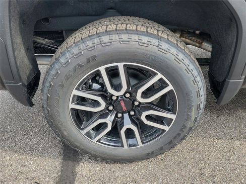 New 2026 GMC Sierra 1500 AT4 w/ AT4 Premium Package AWD/4WD image 5