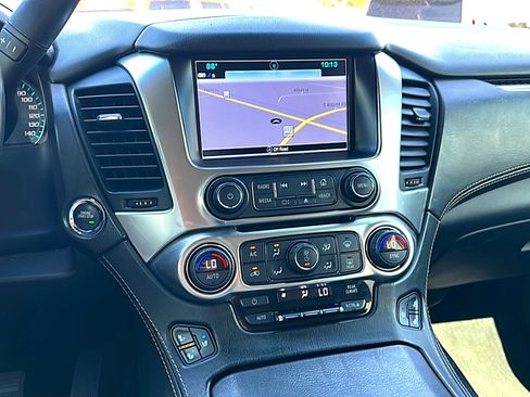 Used 2020 Chevrolet Tahoe Premier RWD image 32
