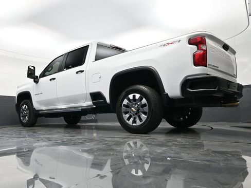Used 2023 Chevrolet Silverado 2500 Custom w/ Custom Value Package AWD/4WD image 23