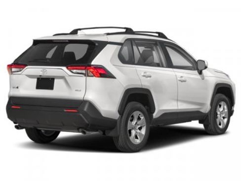 Used 2022 Toyota RAV4 XLE w/ Convenience Package AWD/4WD image 2