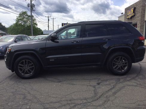 Used 2016 Jeep Grand Cherokee Laredo 75th Anniversary AWD/4WD image 11