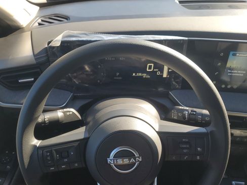 New 2026 Nissan Kicks SV FWD image 12