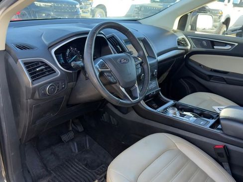 Used 2019 Ford Edge SEL w/ Equipment Group 201A image 6