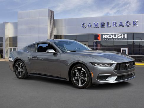 Used 2024 Ford Mustang Coupe RWD image 8