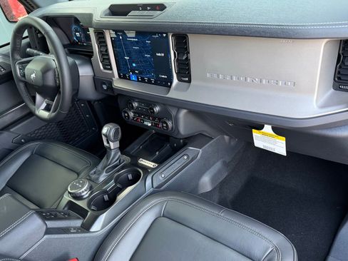 New 2025 Ford Bronco Outer Banks image 19
