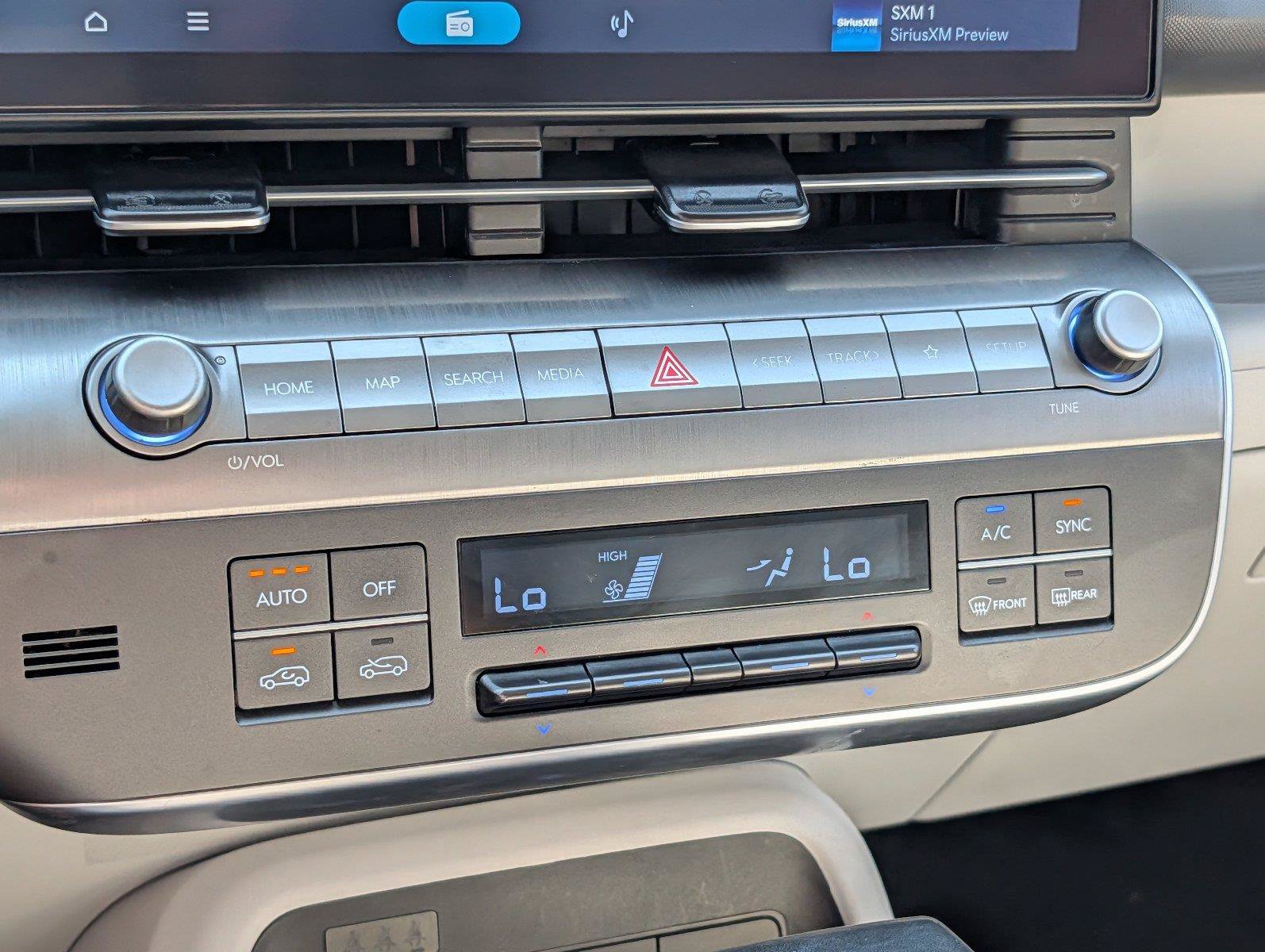 Used 2025 Hyundai Kona SEL AWD/4WD image 18