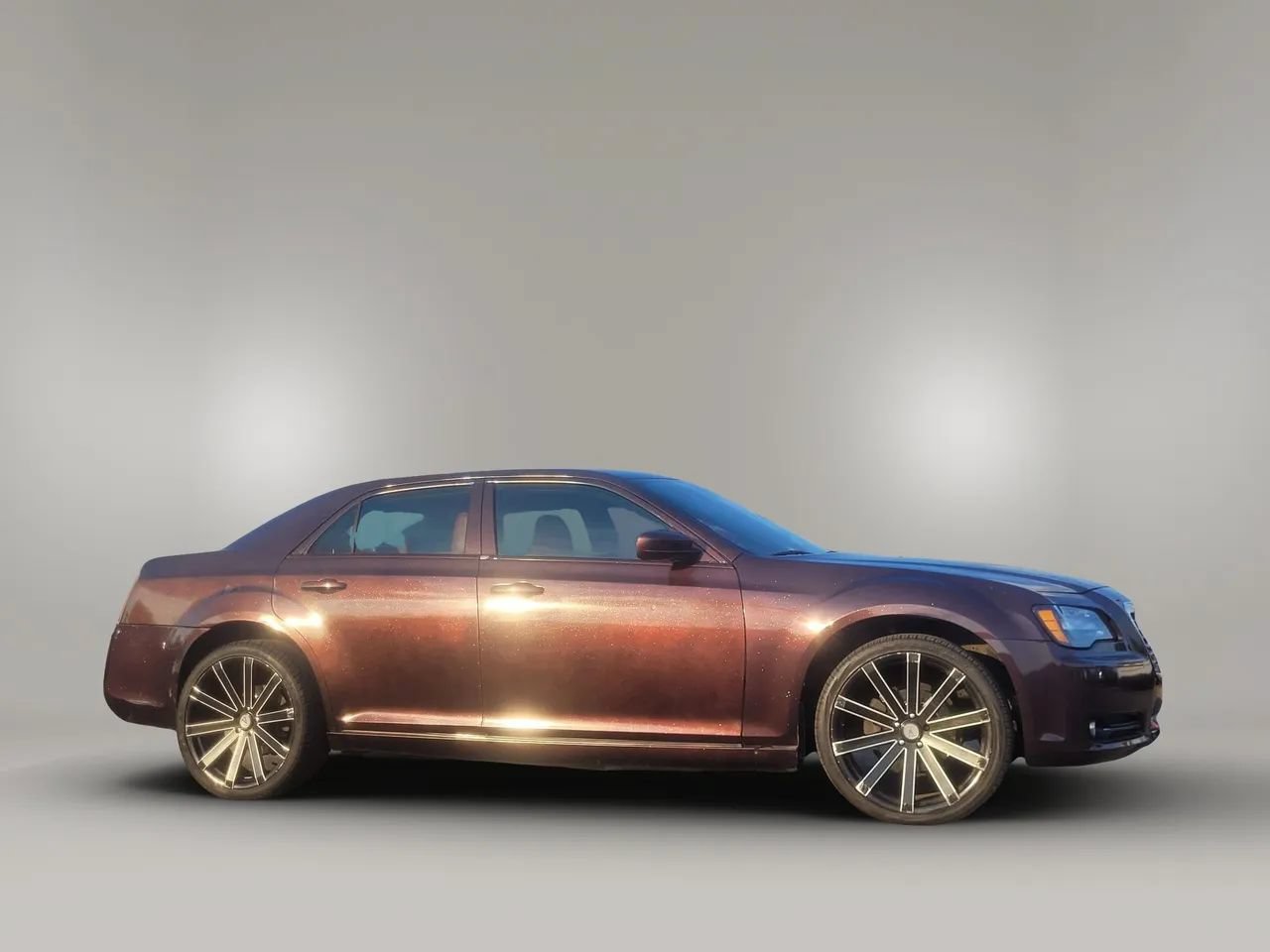 Used 2013 Chrysler 300 S RWD image 1