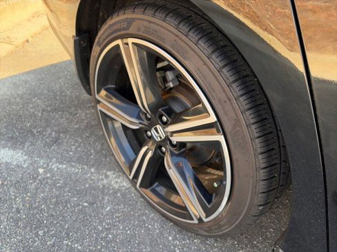 Used 2024 Honda Accord Sport image 13
