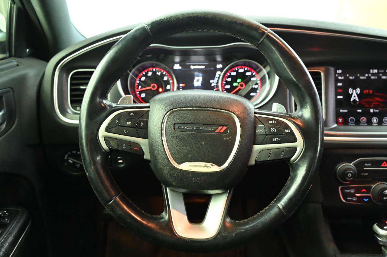 Used 2017 Dodge Charger R/T RWD image 21