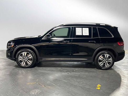 Used 2025 Mercedes-Benz GLB 250 4MATIC image 7