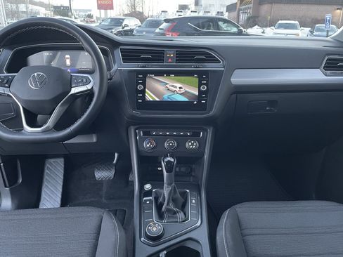 Certified 2024 Volkswagen Tiguan S image 9