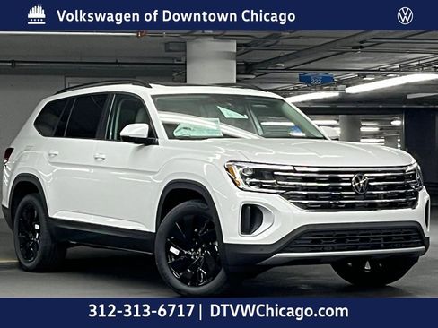New 2026 Volkswagen Atlas SE image 2