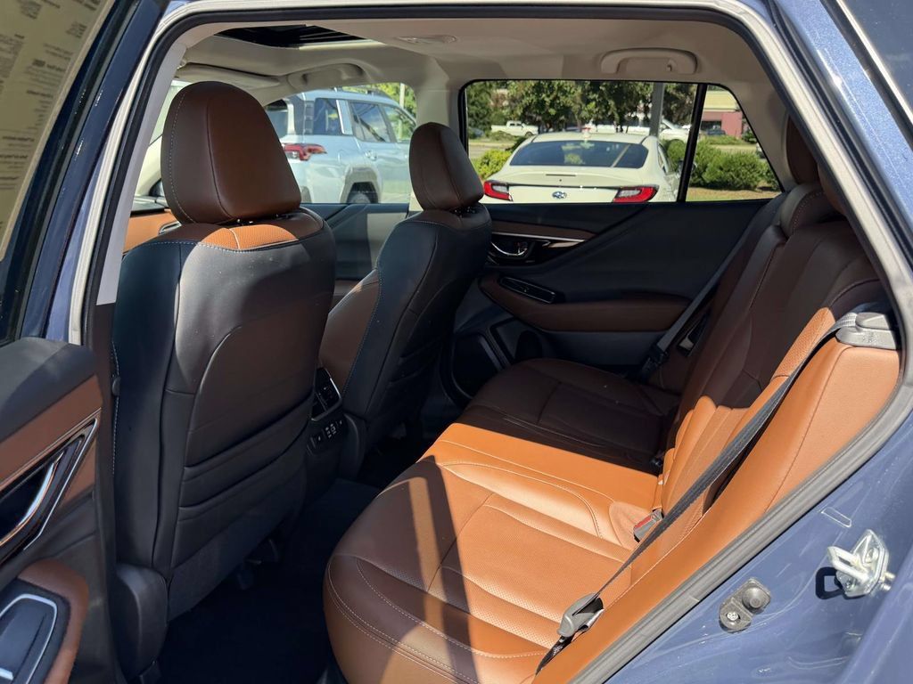 Certified 2025 Subaru Outback Touring XT AWD/4WD image 15
